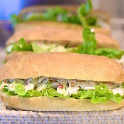 Pan Con Pollo